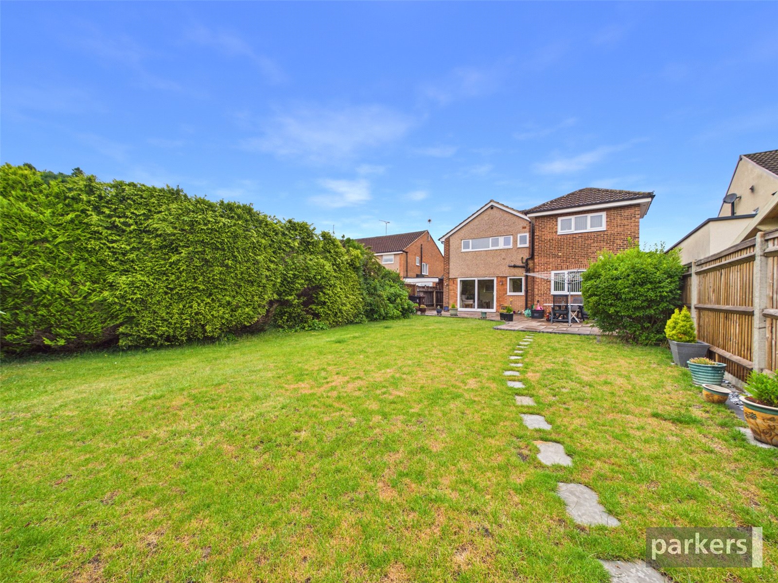 4 bedroom House for sale in Woodley, Reading, Berkshire