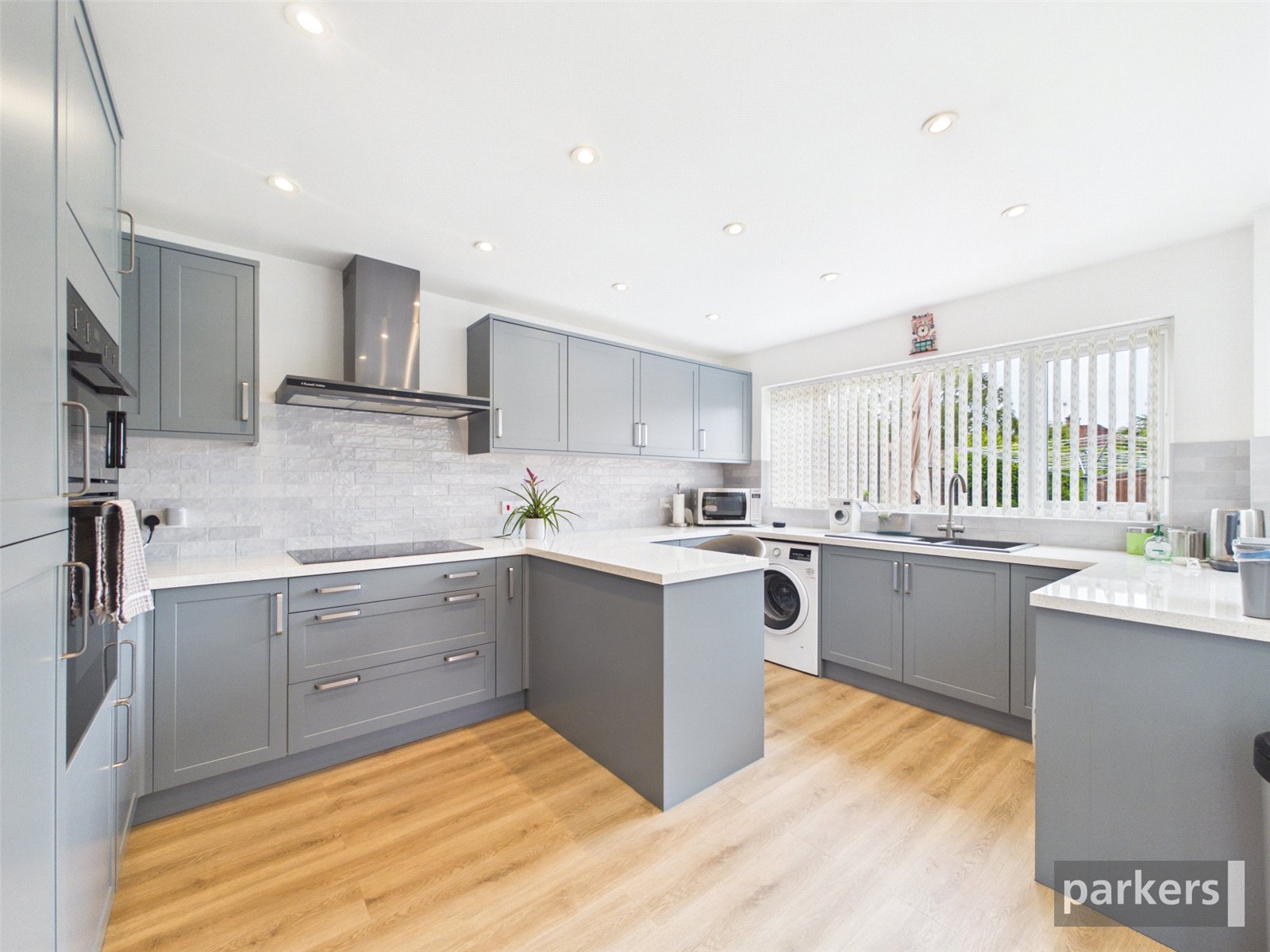 4 bedroom House for sale in Woodley, Reading, Berkshire