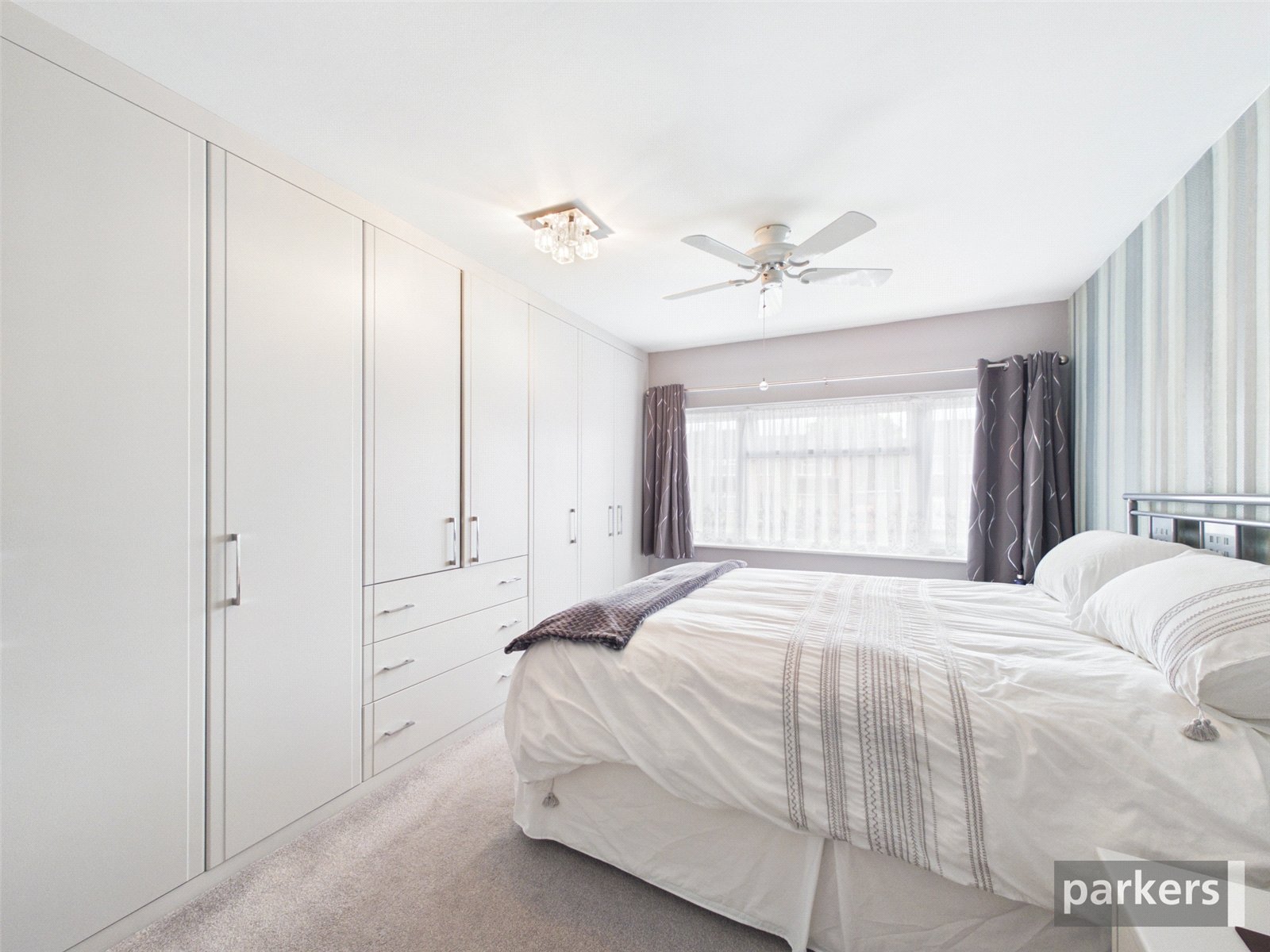 4 bedroom House for sale in Woodley, Reading, Berkshire