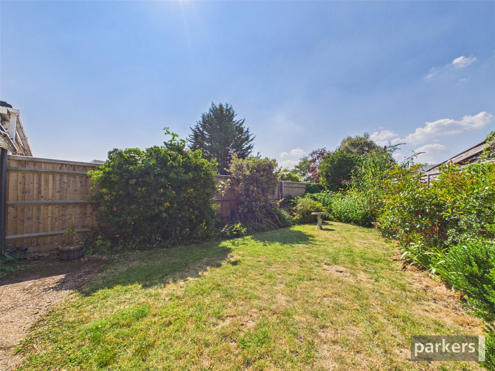 2 bedroom Bungalow for sale in Woodley, Reading, Berkshire