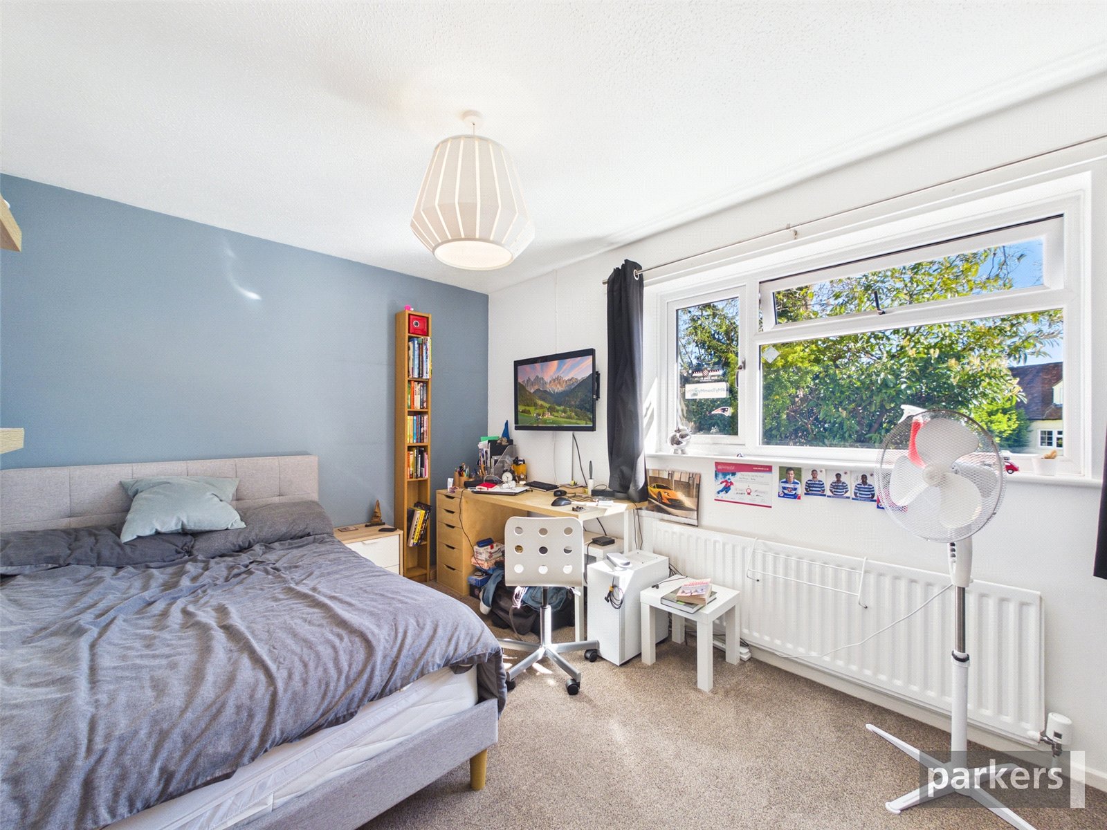 4 bedroom Bungalow for sale in Woodley, Reading