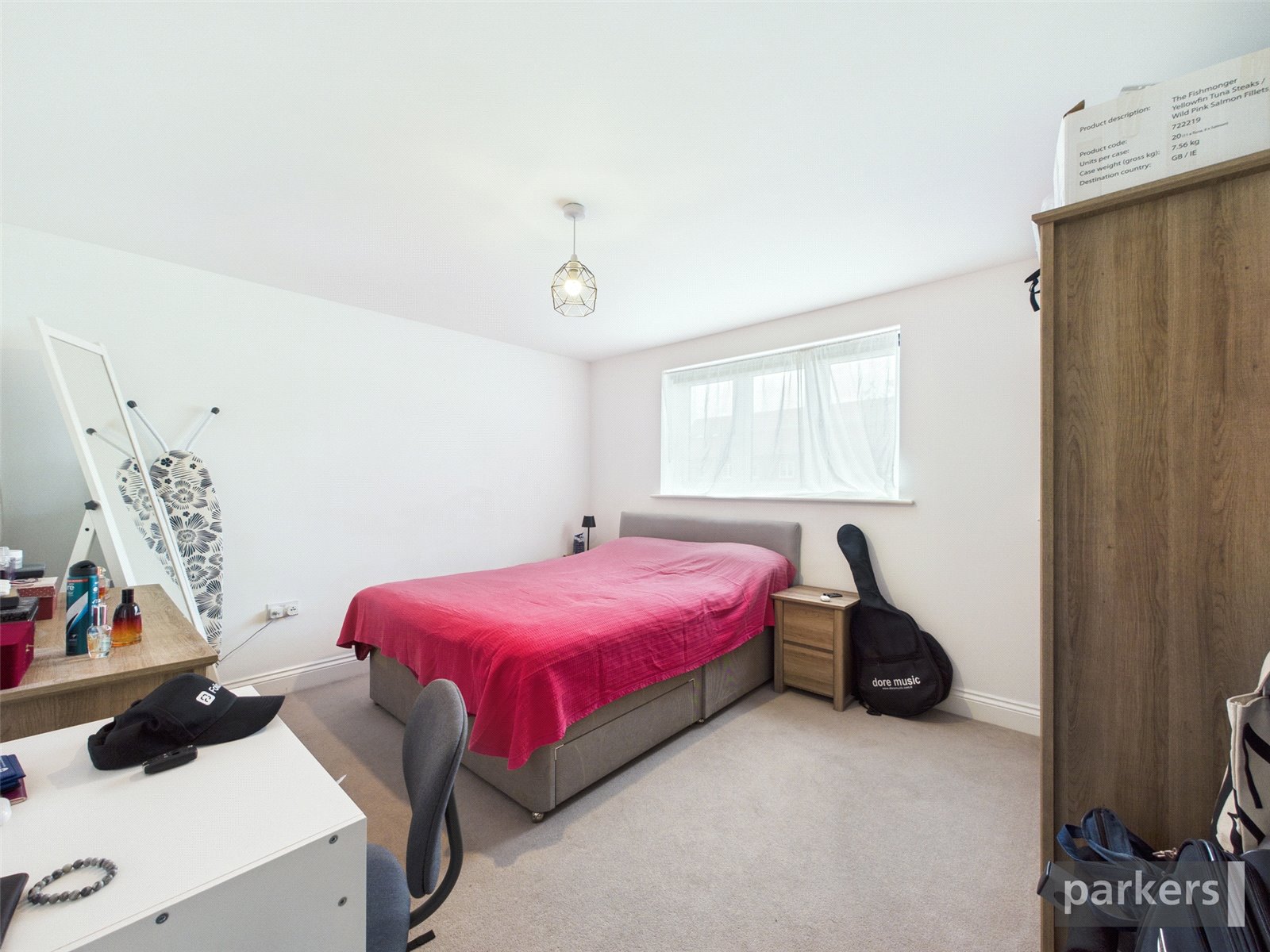 2 bedroom Flat for sale in Woodley, Reading, Berkshire