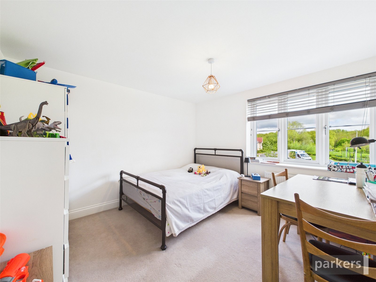2 bedroom Flat for sale in Woodley, Reading, Berkshire