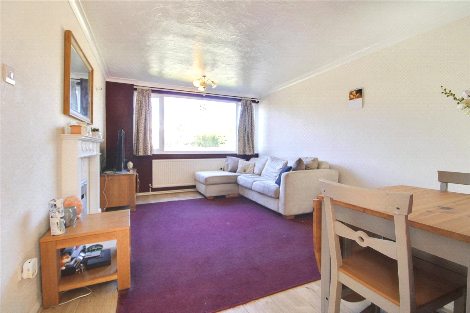 2 bedroom Flat for sale in Woodley, Reading, Berkshire