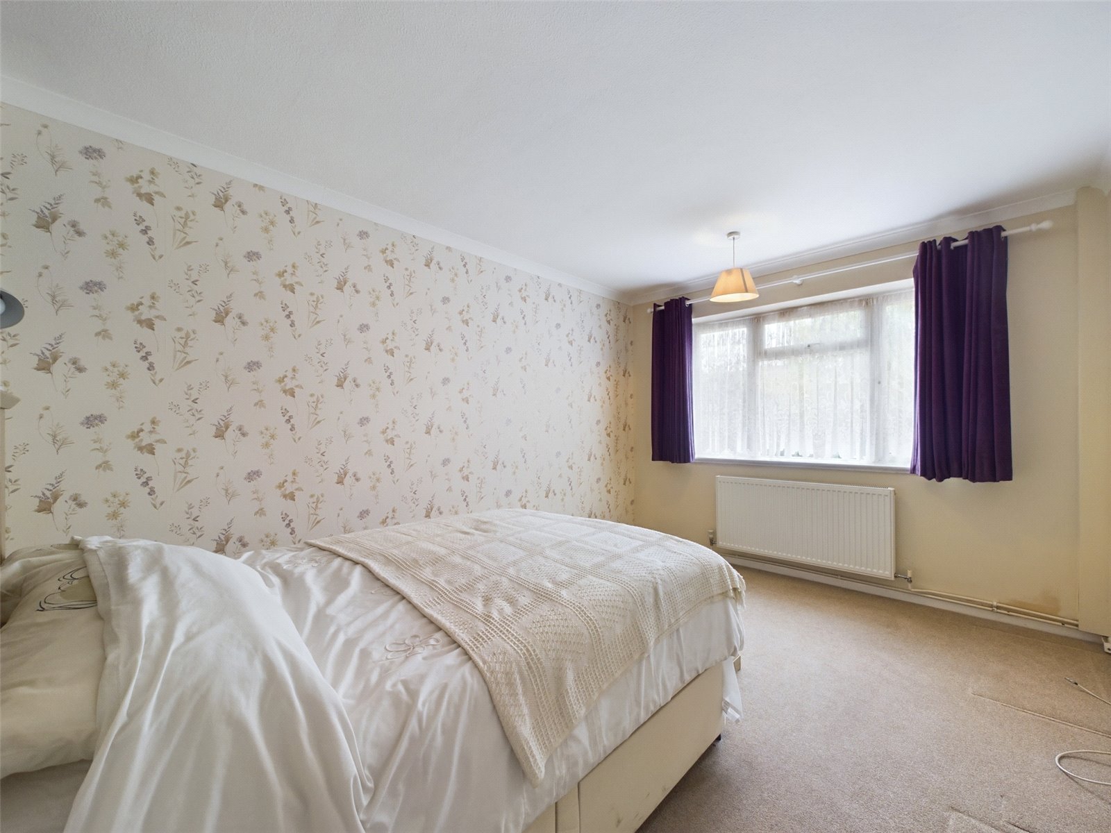 2 bedroom Bungalow for sale in Woodley, Reading, Berkshire