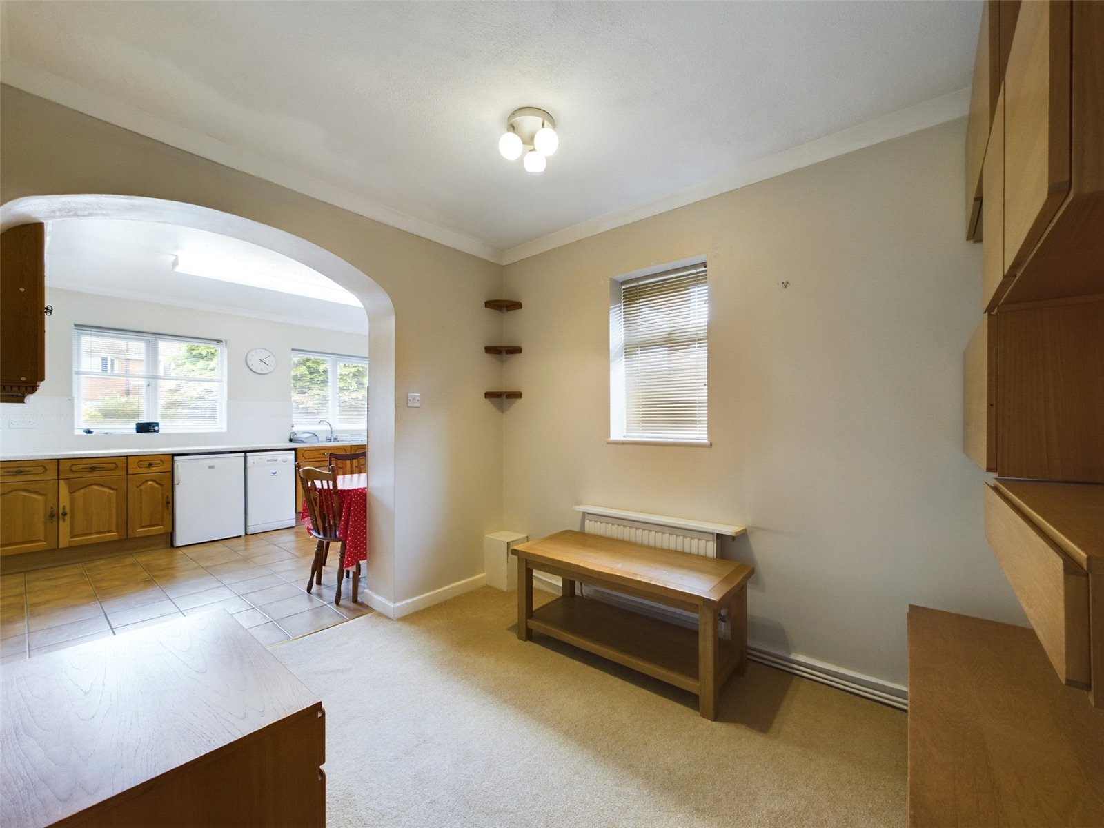 2 bedroom Bungalow for sale in Woodley, Reading, Berkshire