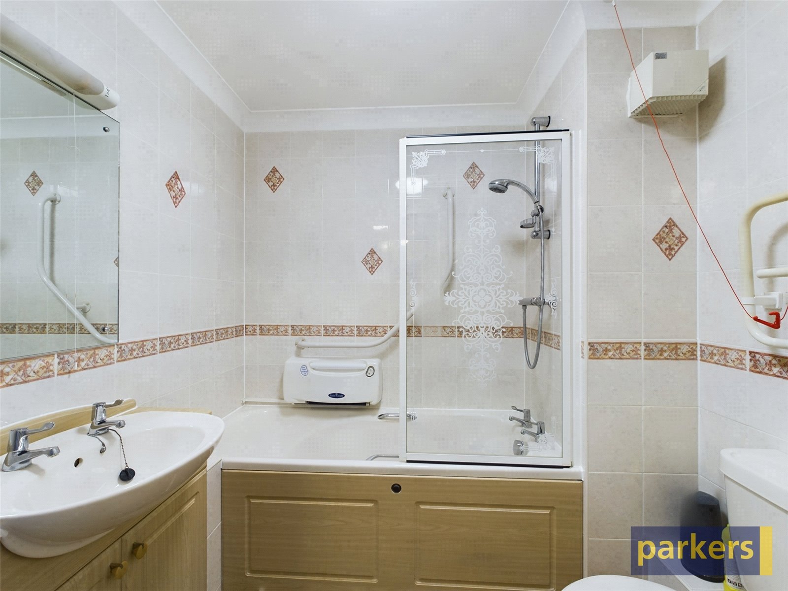 2 bedroom Flat for sale in Winnersh, Wokingham, Berkshire