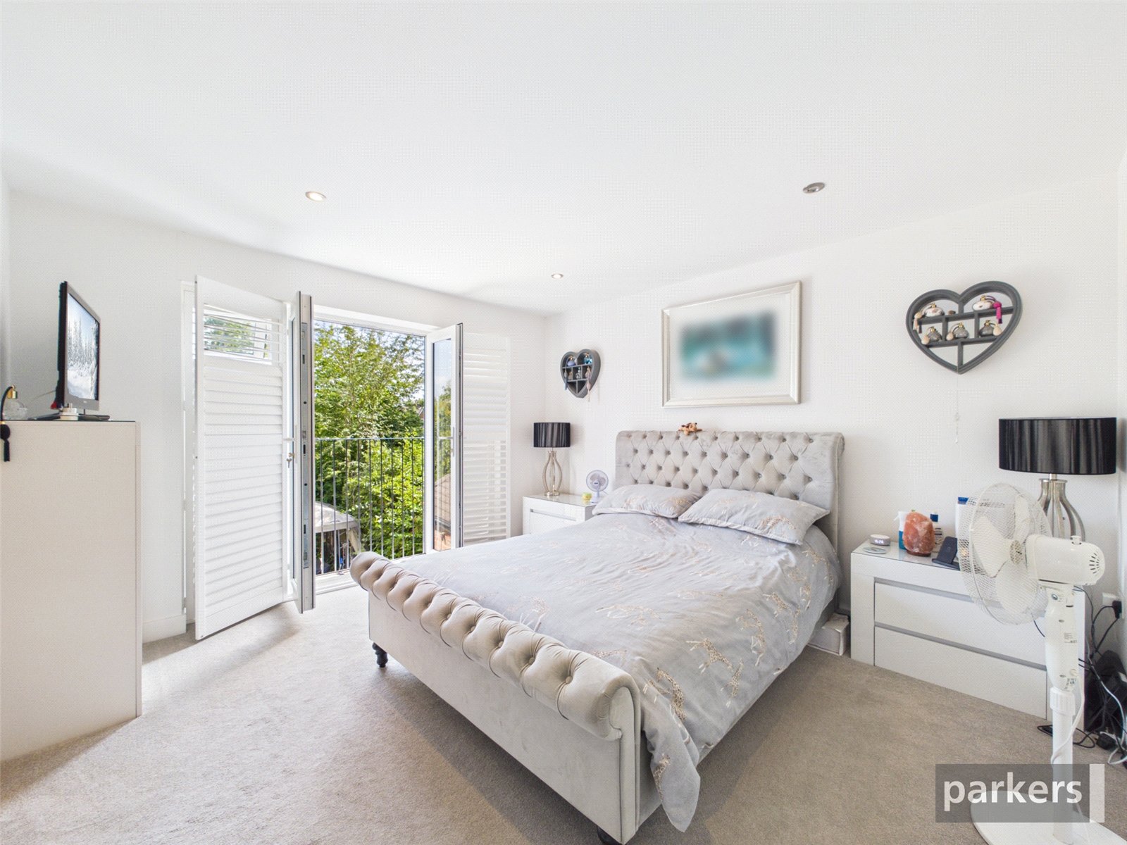 4 bedroom House for sale in Woodley, Reading, Berkshire
