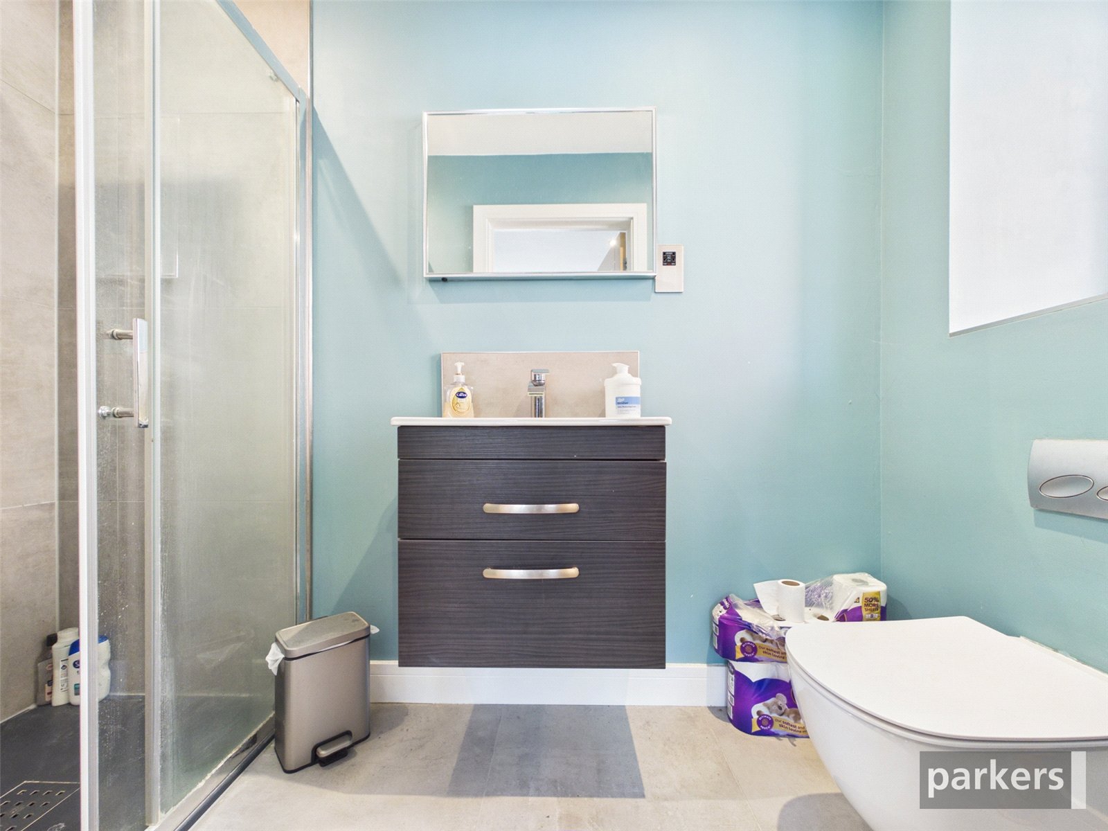4 bedroom House for sale in Woodley, Reading, Berkshire