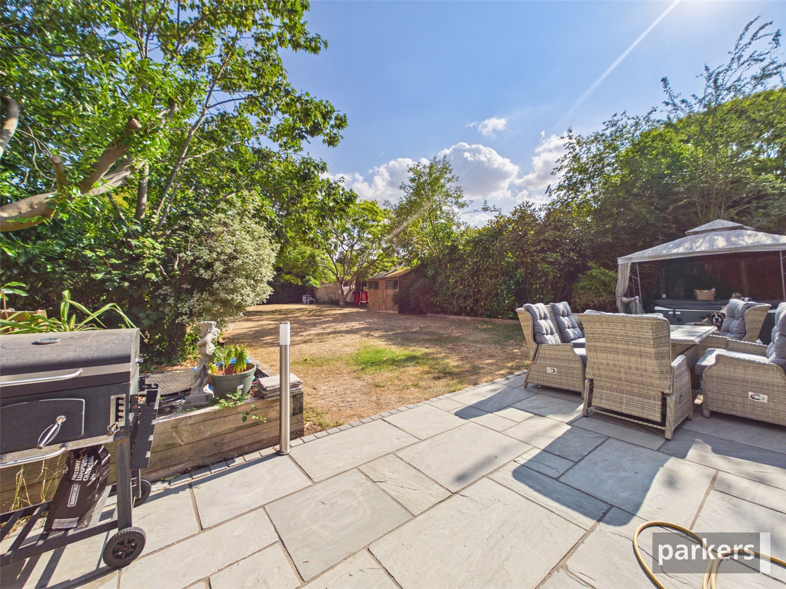 4 bedroom House for sale in Woodley, Reading, Berkshire
