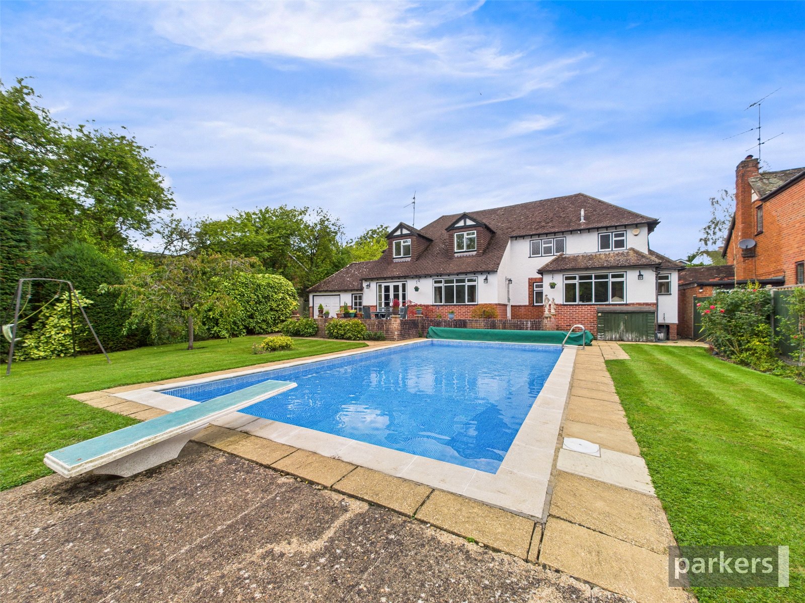 4 bedroom House for sale in Woodley, Reading, Berkshire
