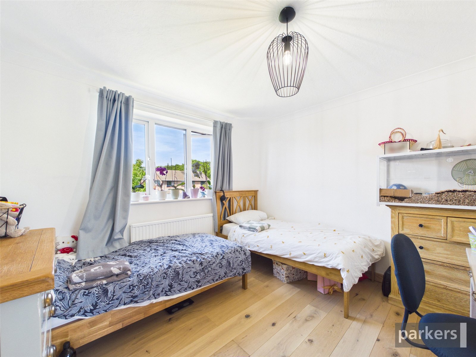 4 bedroom House for sale in Winnersh, RG41 5TG