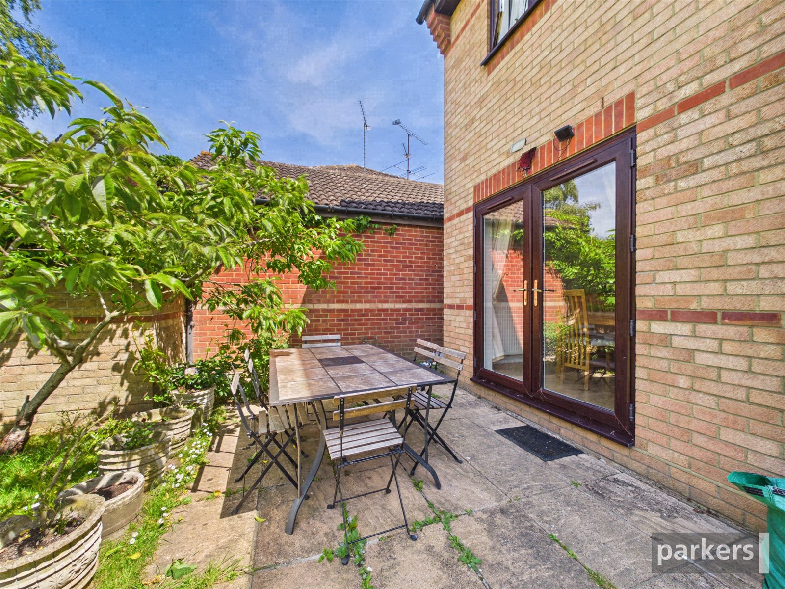 4 bedroom House for sale in Winnersh, RG41 5TG