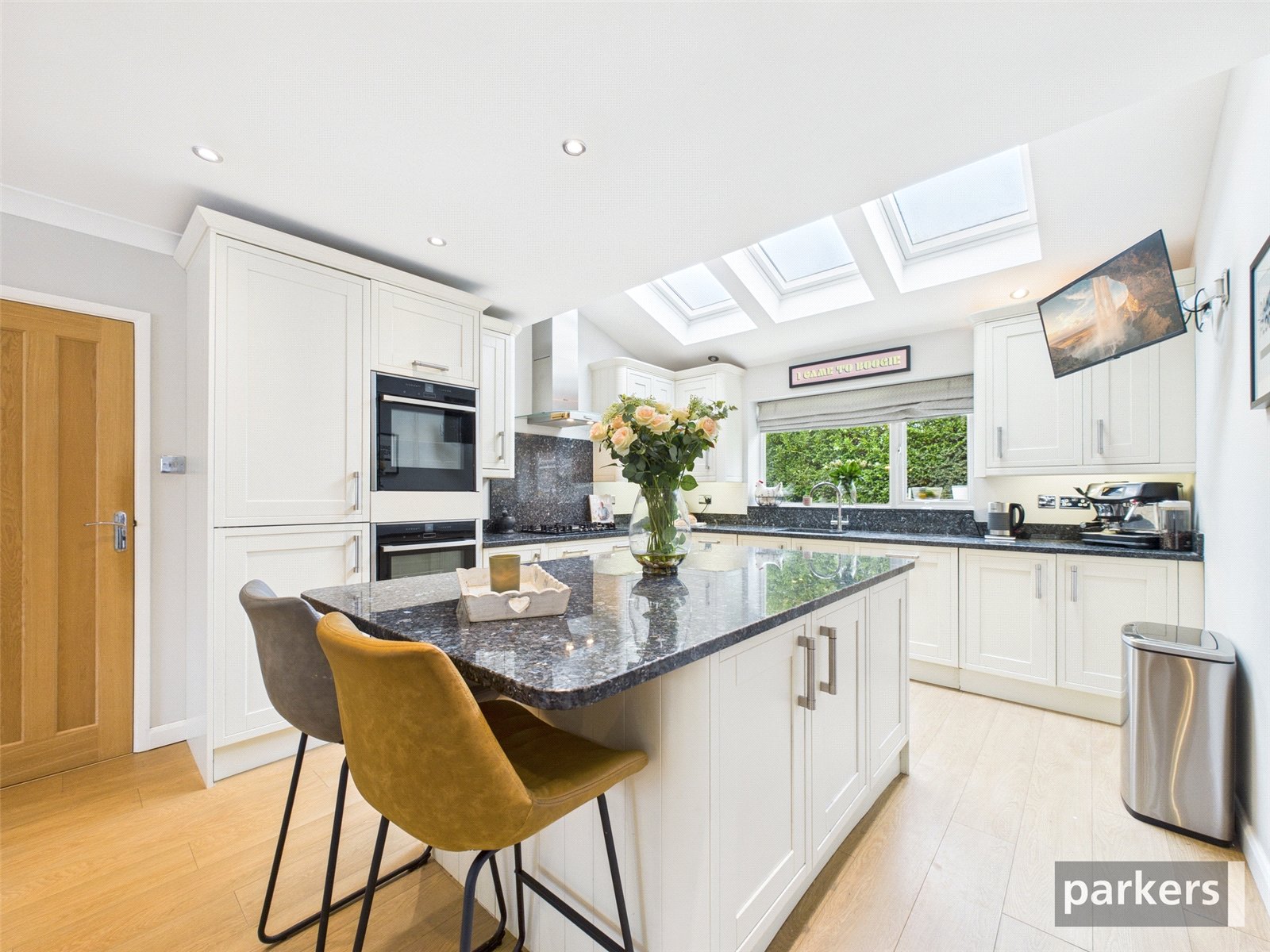 4 bedroom House for sale in Woodley, Reading, Berkshire