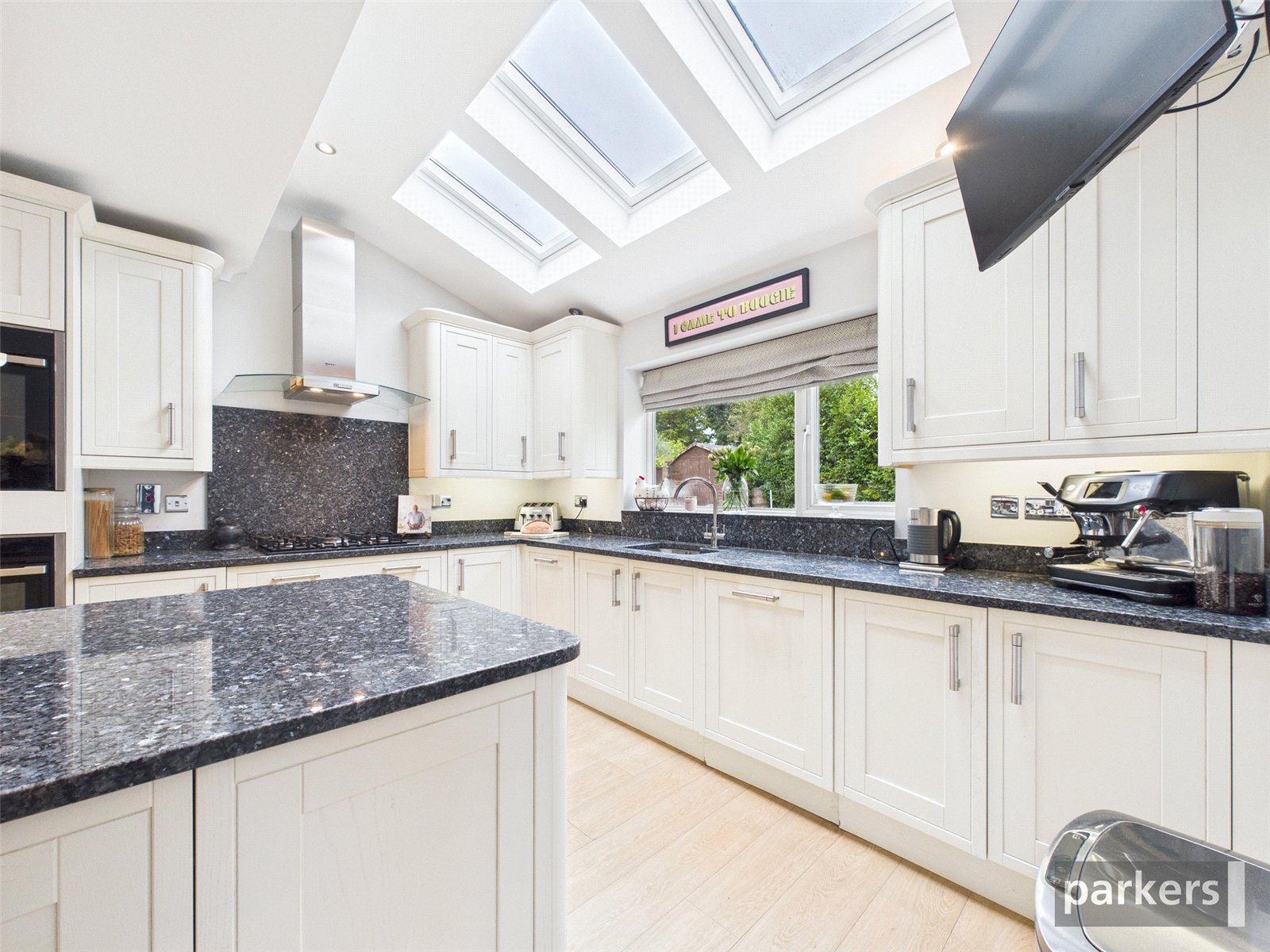 4 bedroom House for sale in Woodley, Reading, Berkshire