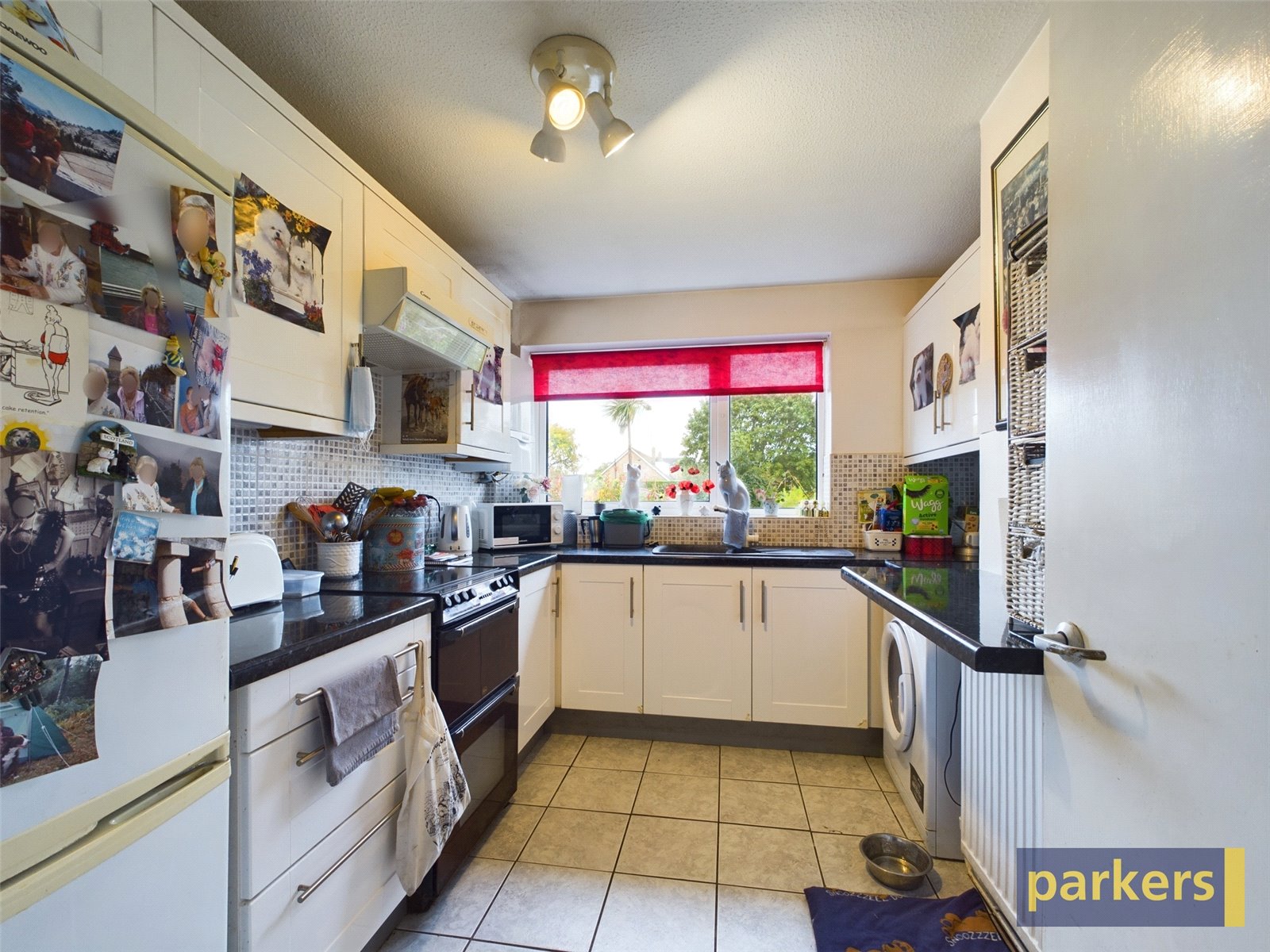 2 bedroom Bungalow for sale in Woodley, Reading, Berkshire