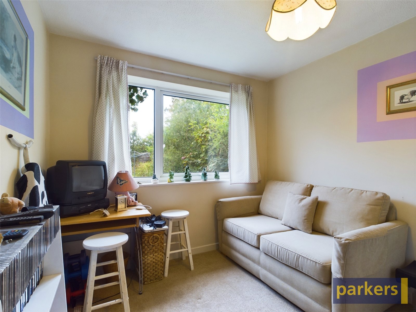 2 bedroom Bungalow for sale in Woodley, Reading, Berkshire
