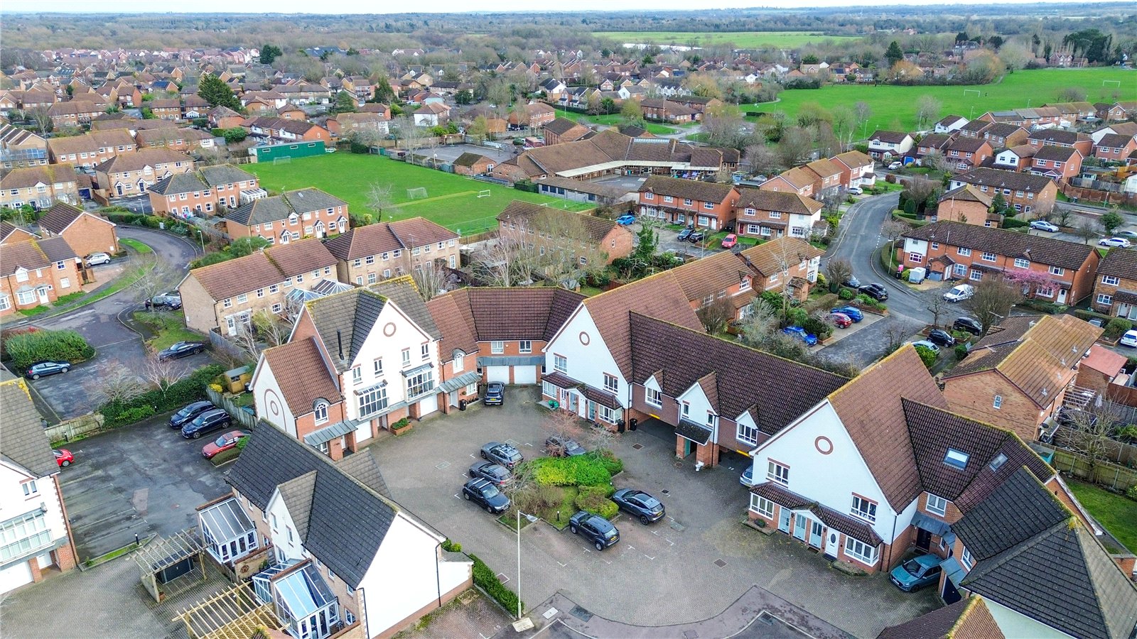 2 bedroom Flat for sale in Woodley, Reading, Berkshire
