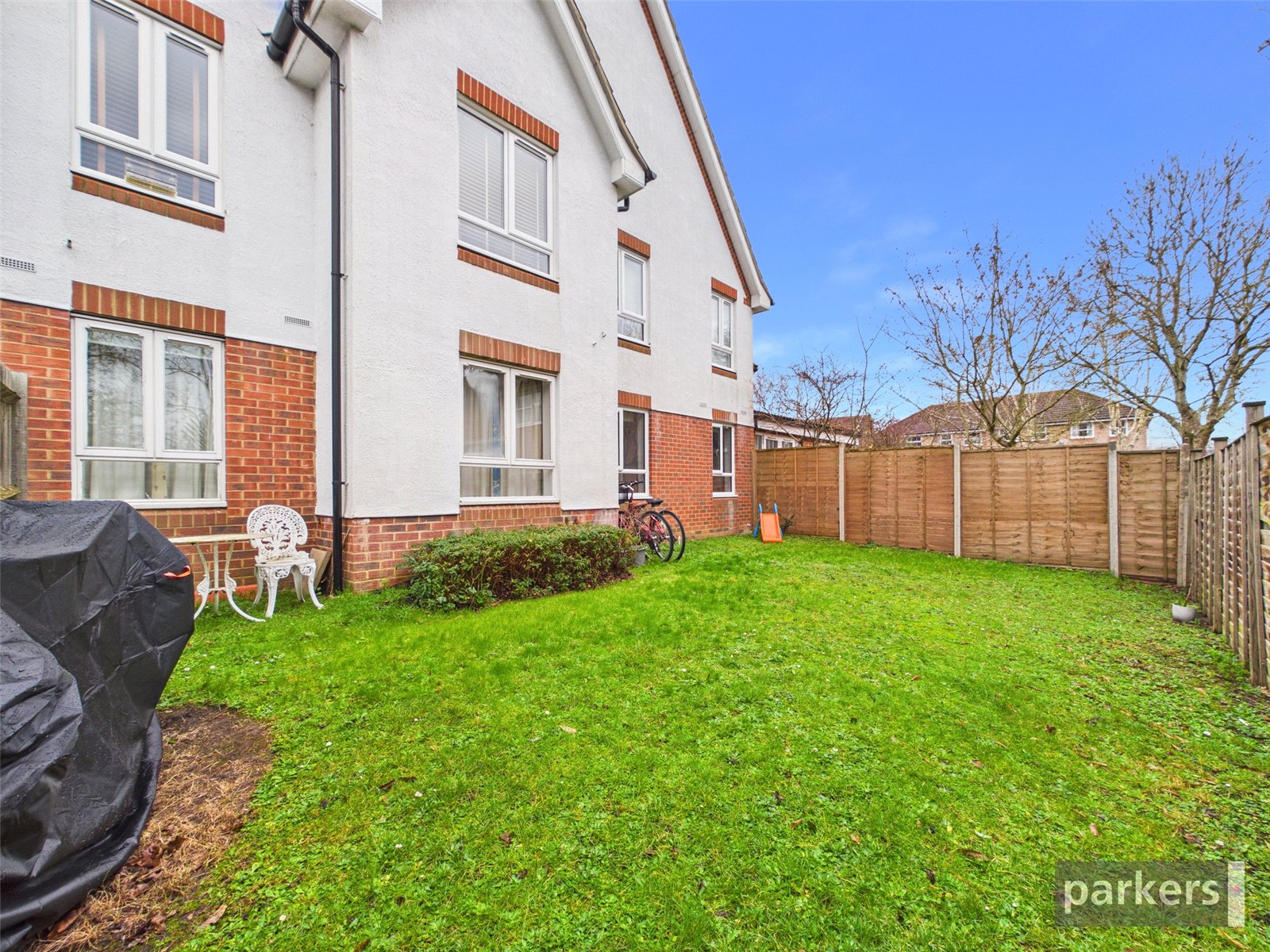 2 bedroom Flat for sale in Woodley, Reading, Berkshire