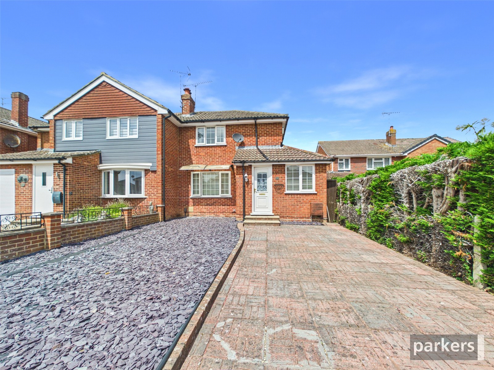 2 bedroom House for sale in Woodley, Reading, Berkshire