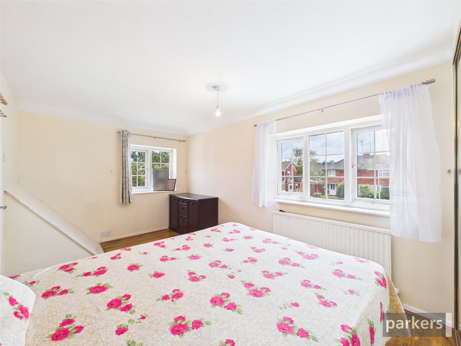 2 bedroom House for sale in Woodley, Reading, Berkshire