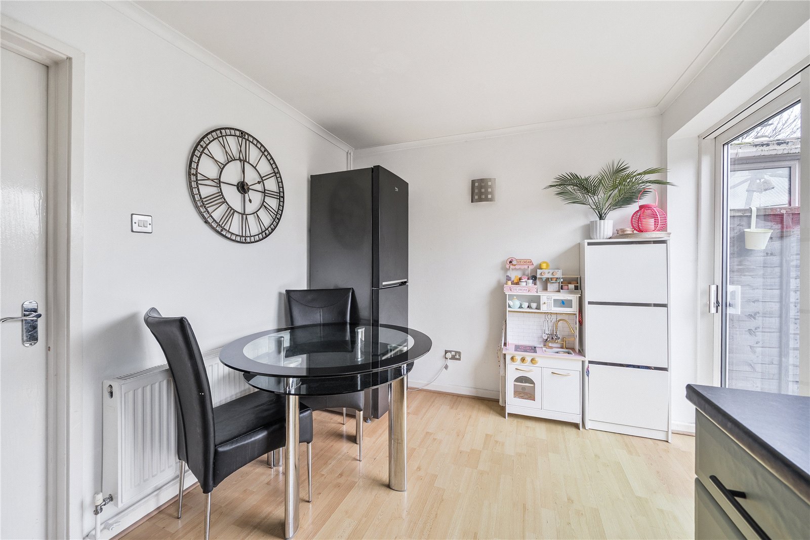 2 bedroom House for sale in Woodley, Reading, Berkshire