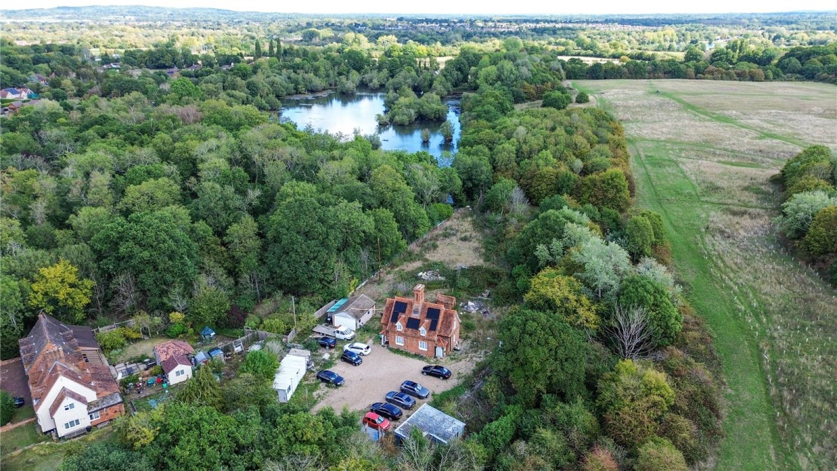 Woodley, Reading, Berkshire