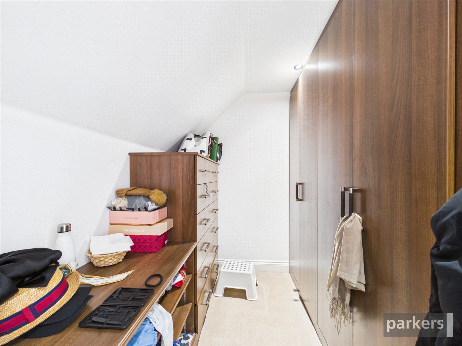 4 bedroom House for sale in Woodley, Reading, Berkshire