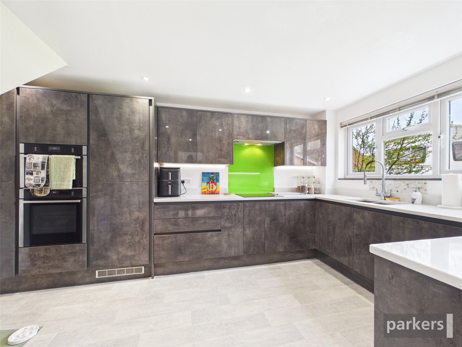 3 bedroom House for sale in Woodley, Reading, Berkshire