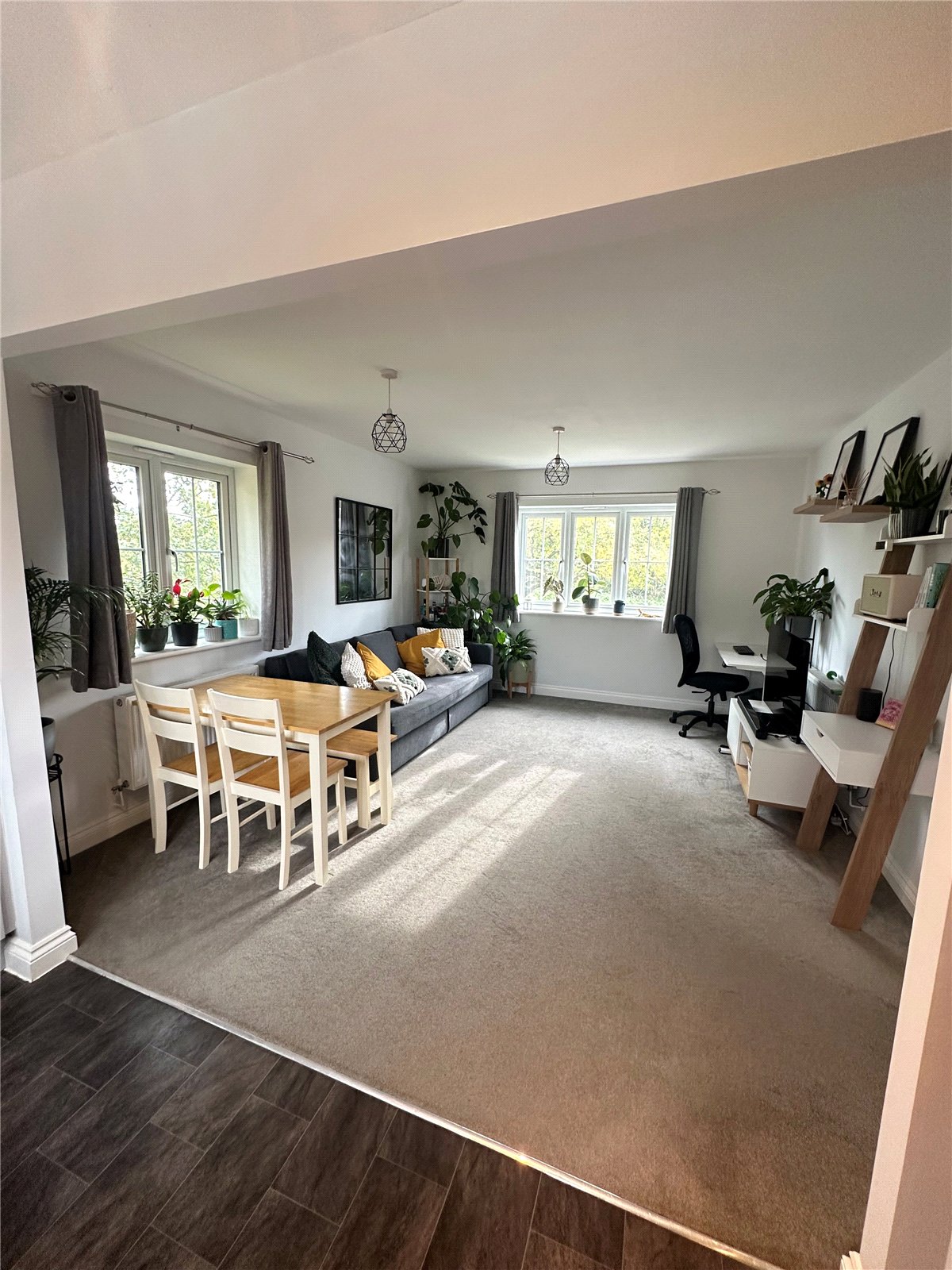 1 bedroom Flat for sale in Winnersh, Wokingham, Berkshire