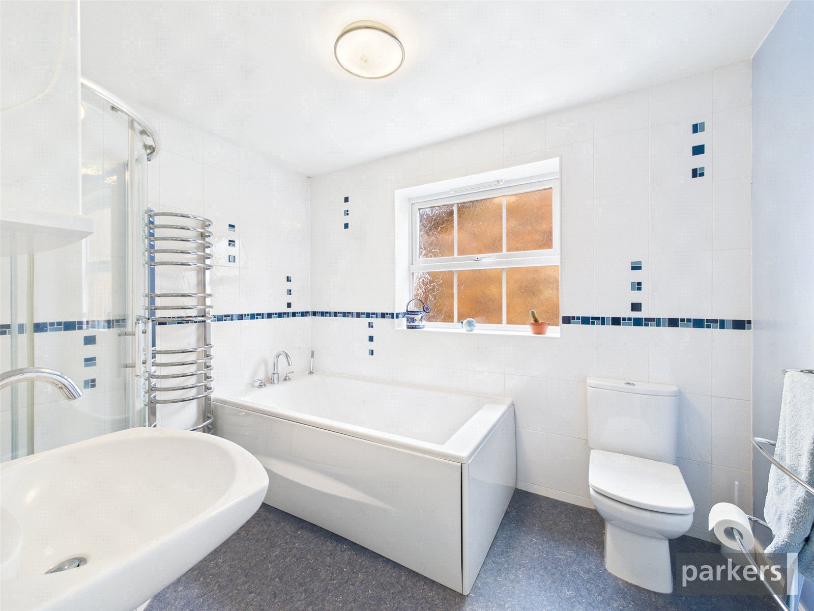 4 bedroom House for sale in Woodley, Reading, Berkshire