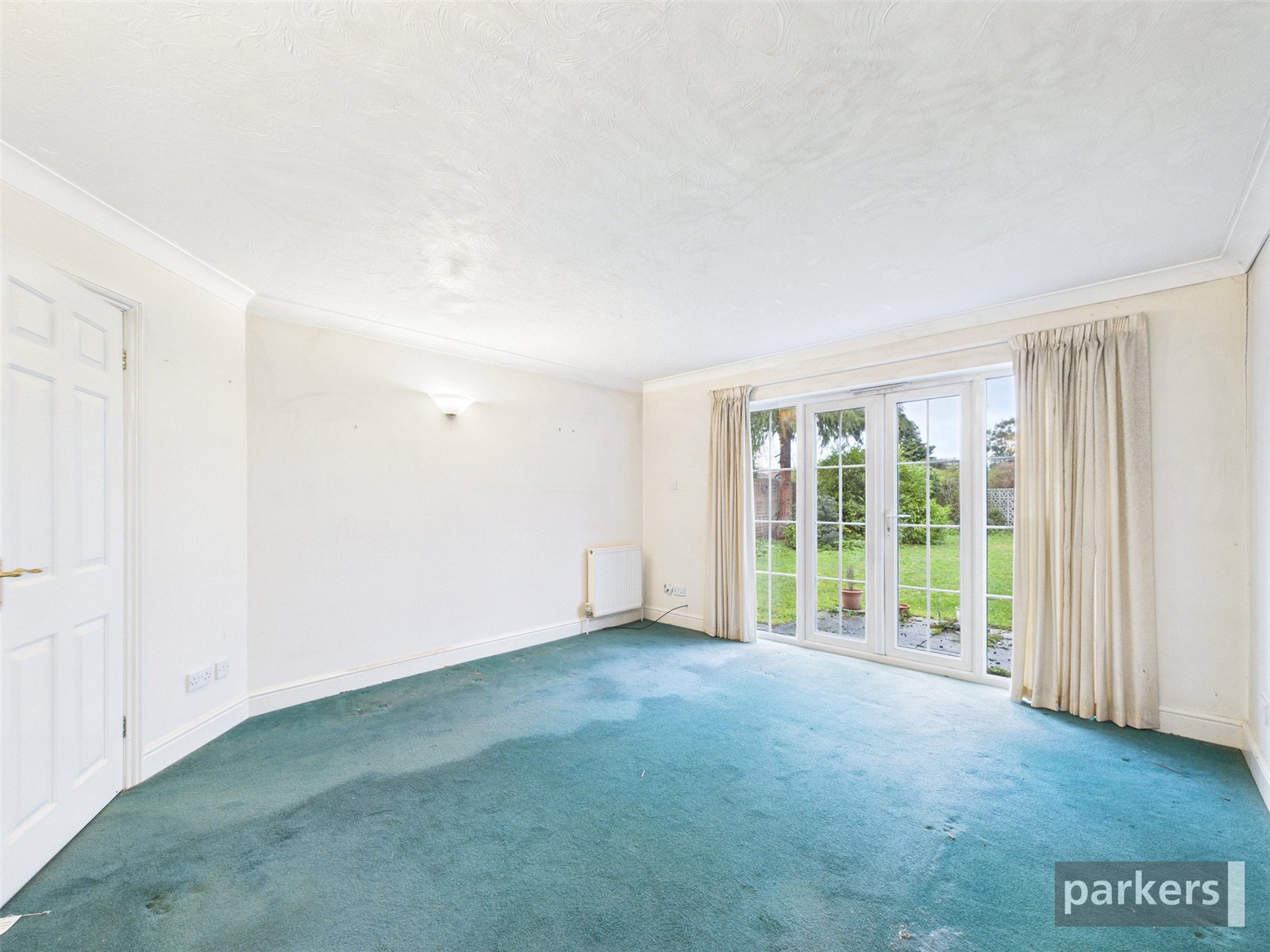 4 bedroom House for sale in Woodley, Reading, Berkshire