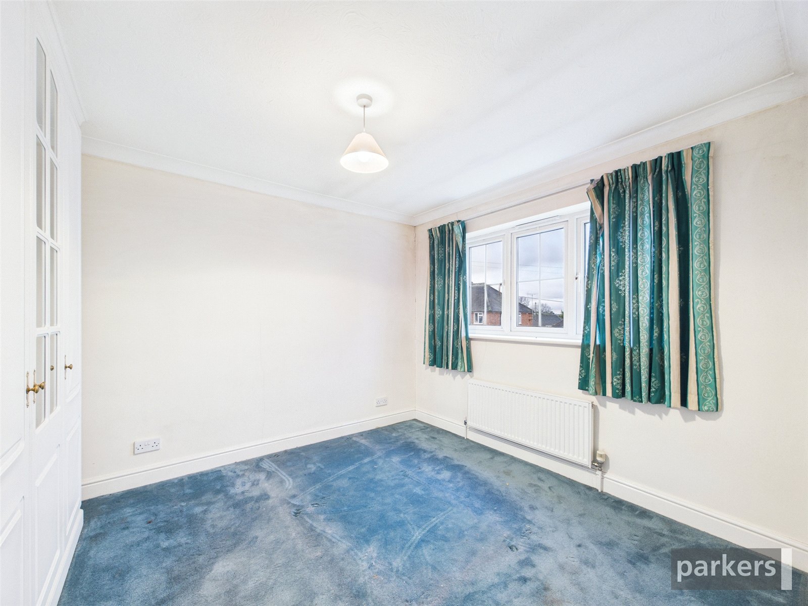 4 bedroom House for sale in Woodley, Reading, Berkshire