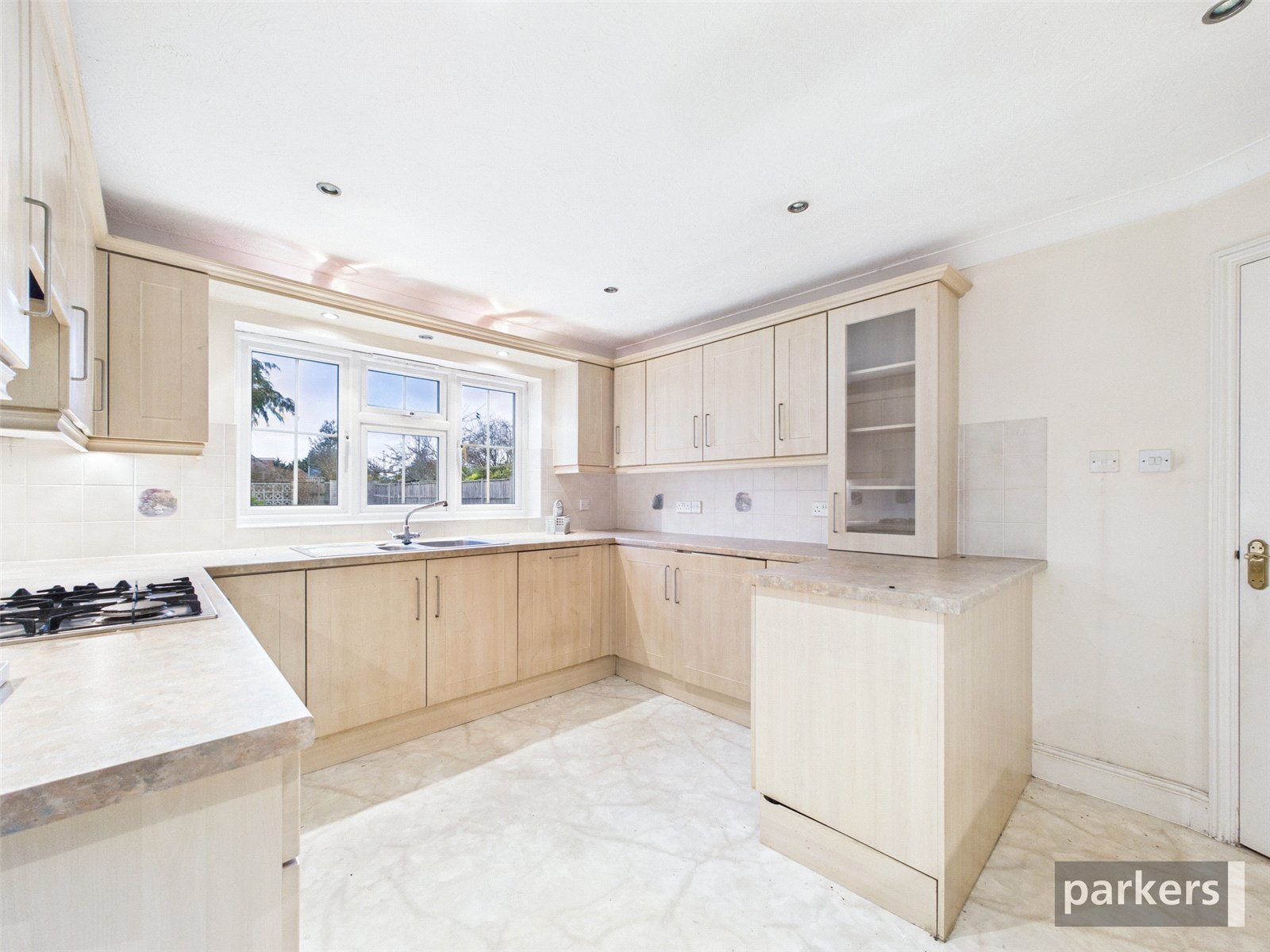 4 bedroom House for sale in Woodley, Reading, Berkshire