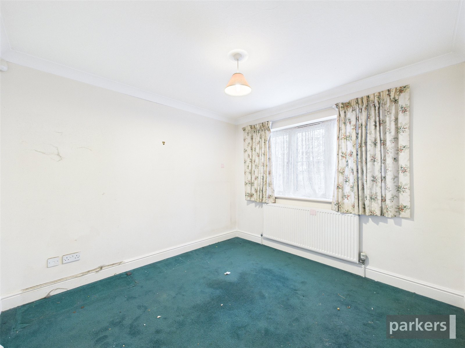 4 bedroom House for sale in Woodley, Reading, Berkshire