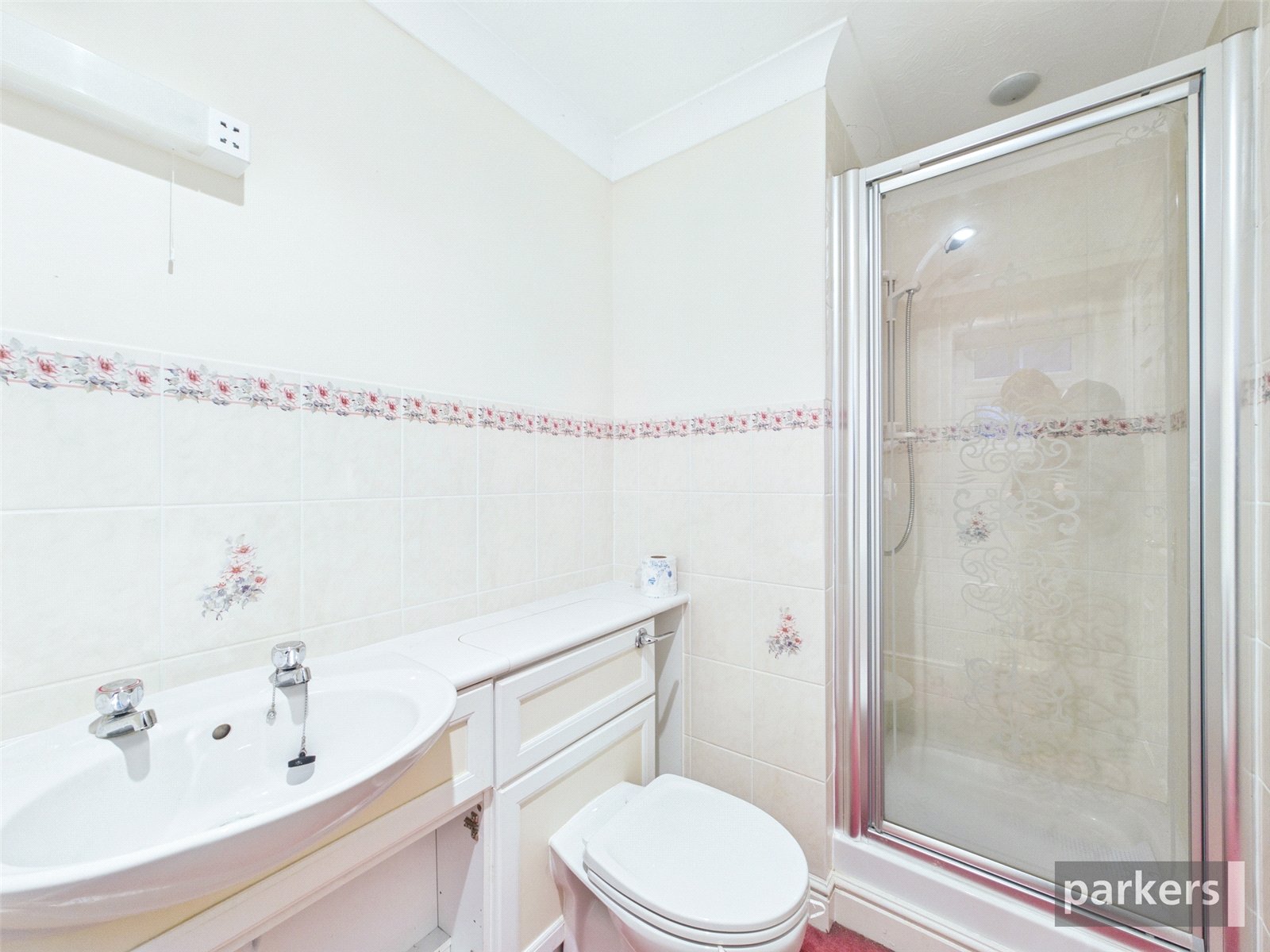 4 bedroom House for sale in Woodley, Reading, Berkshire