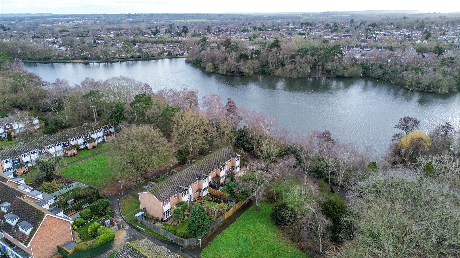 2 bedroom Flat for sale in Woodley, Reading, Berkshire