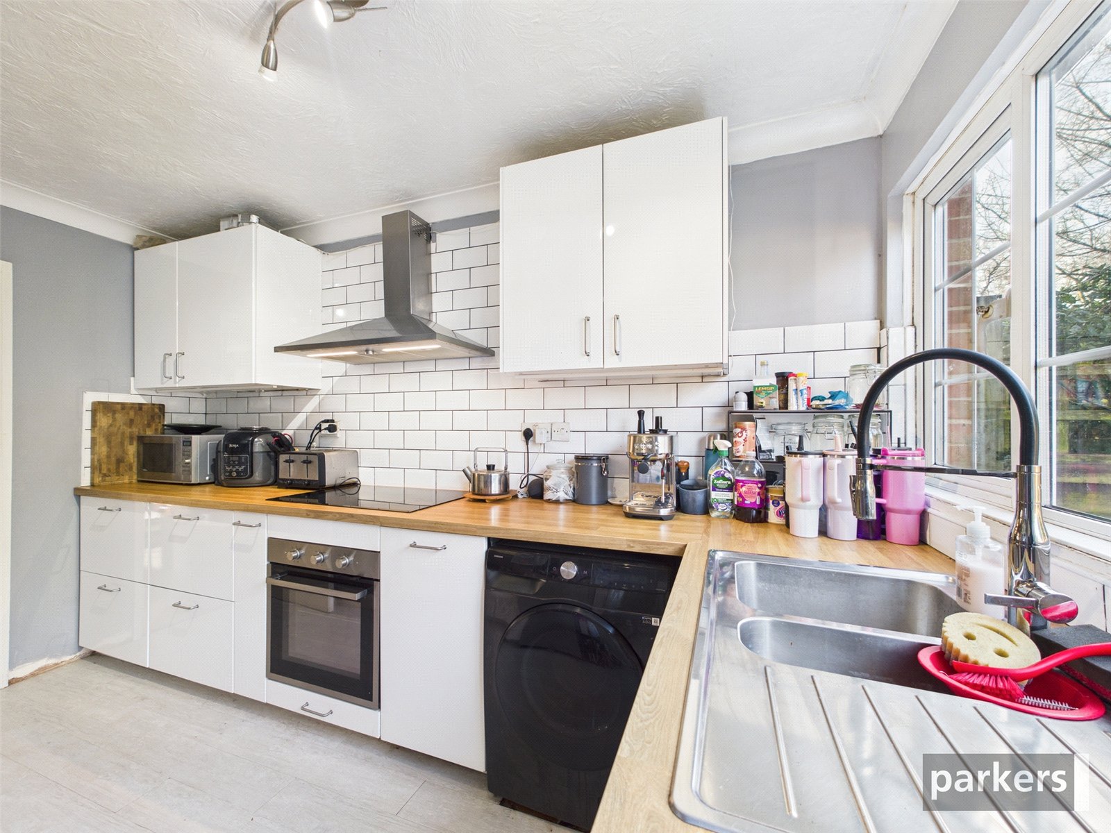 2 bedroom Flat for sale in Woodley, Reading, Berkshire