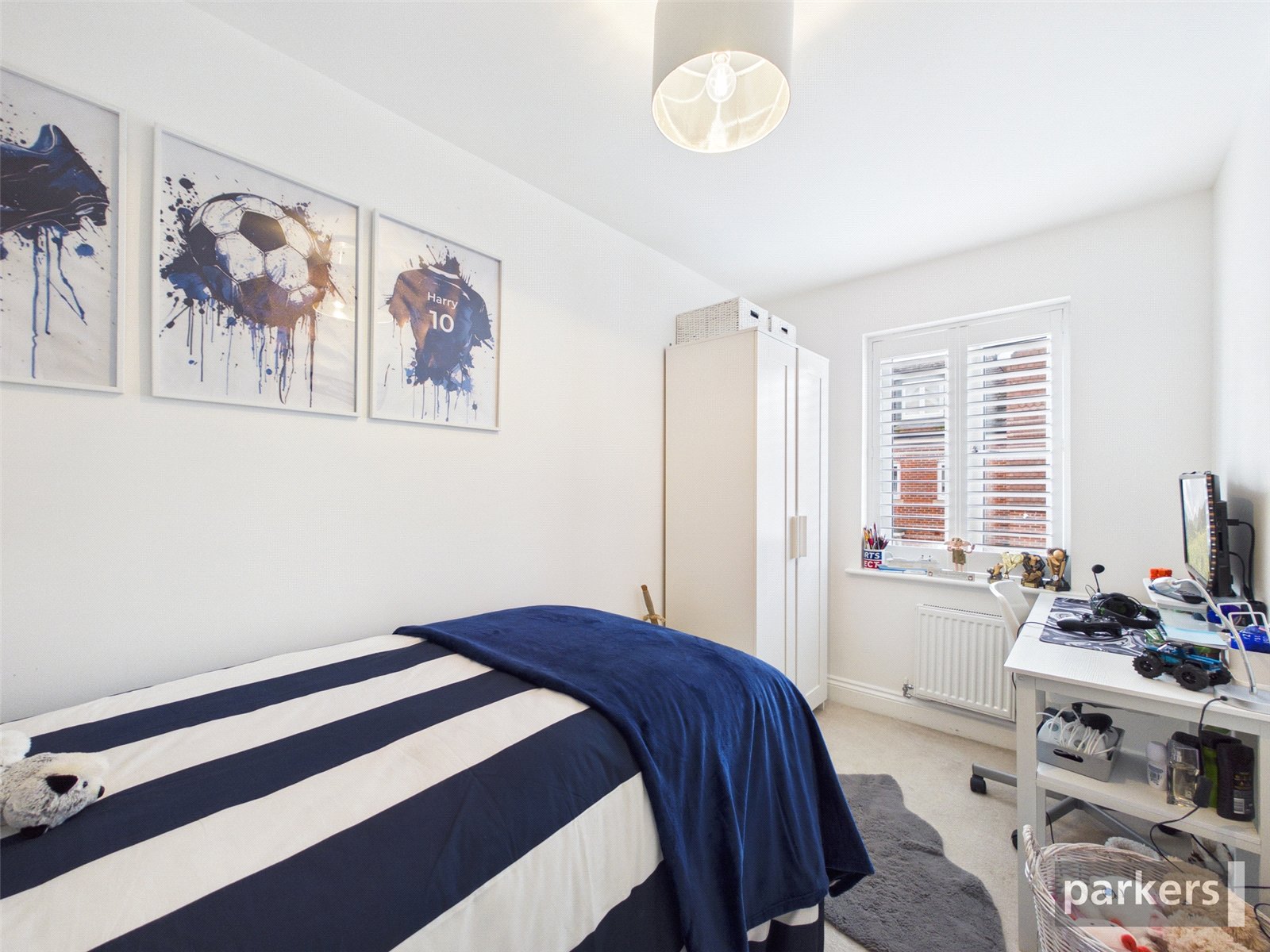 4 bedroom House for sale in Woodley, Reading, Berkshire