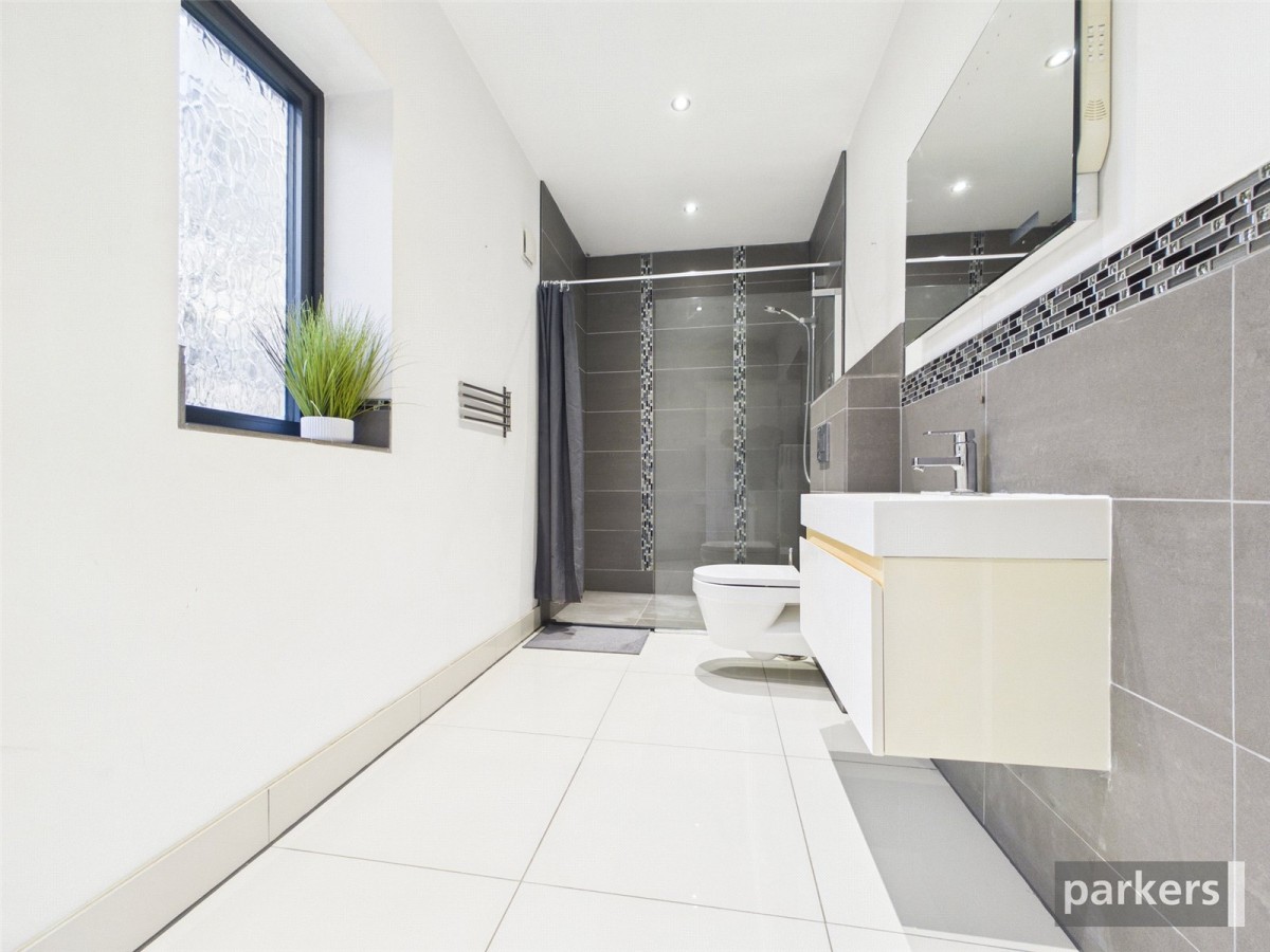 Bath Road, Hare Hatch, Reading