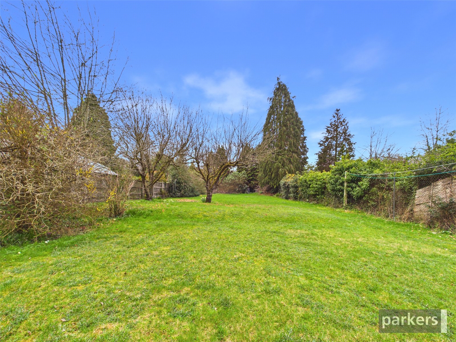 5 bedroom Bungalow for sale in Wokingham, Berkshire