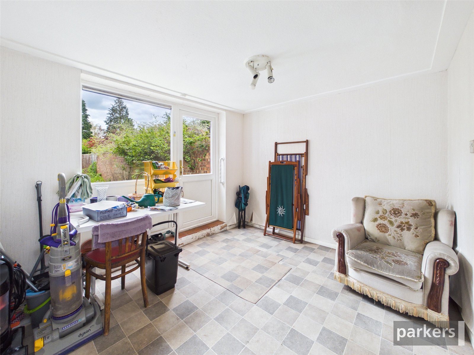 5 bedroom Bungalow for sale in Wokingham, Berkshire