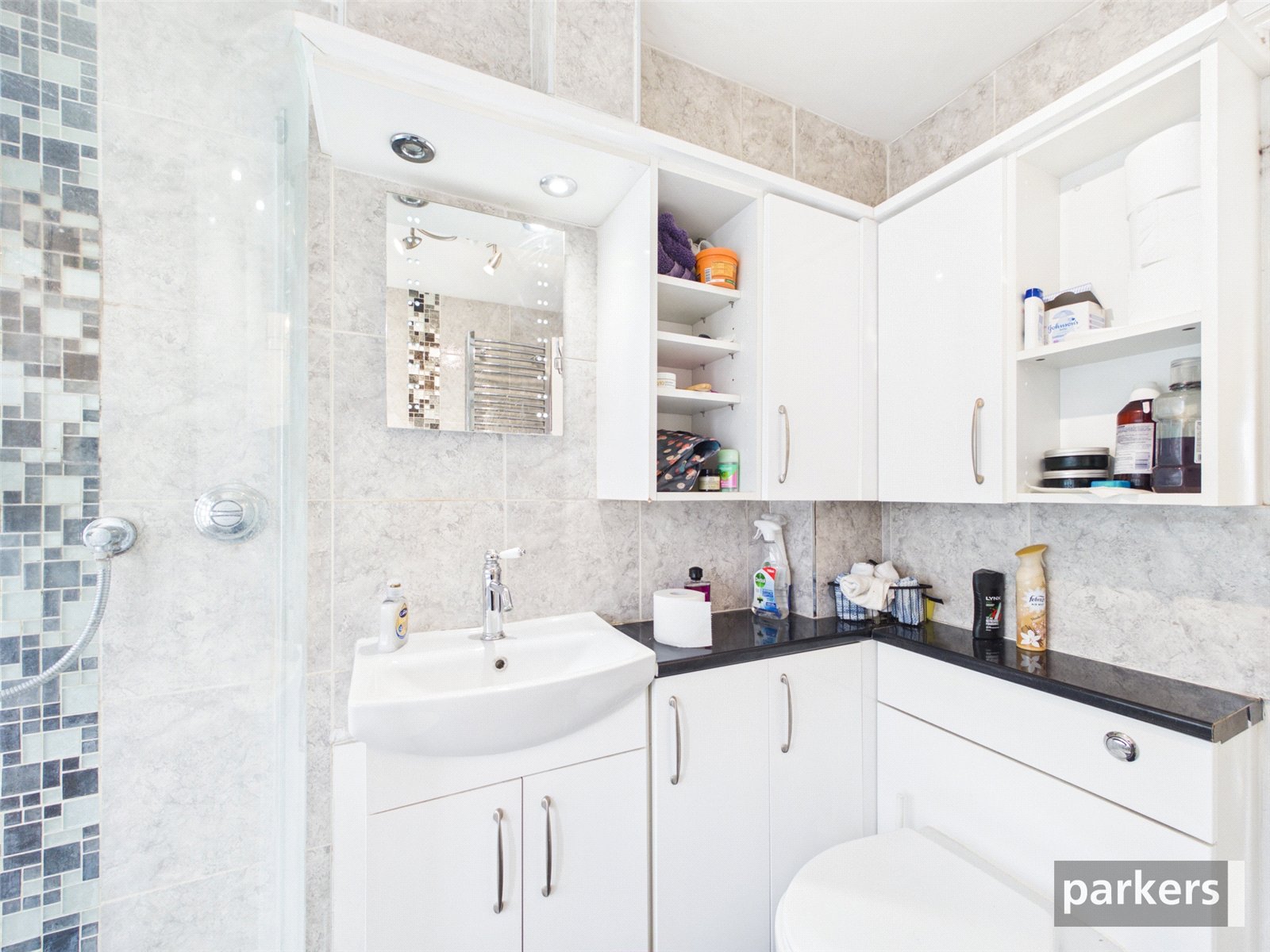 4 bedroom House for sale in Woodley, Reading, Berkshire