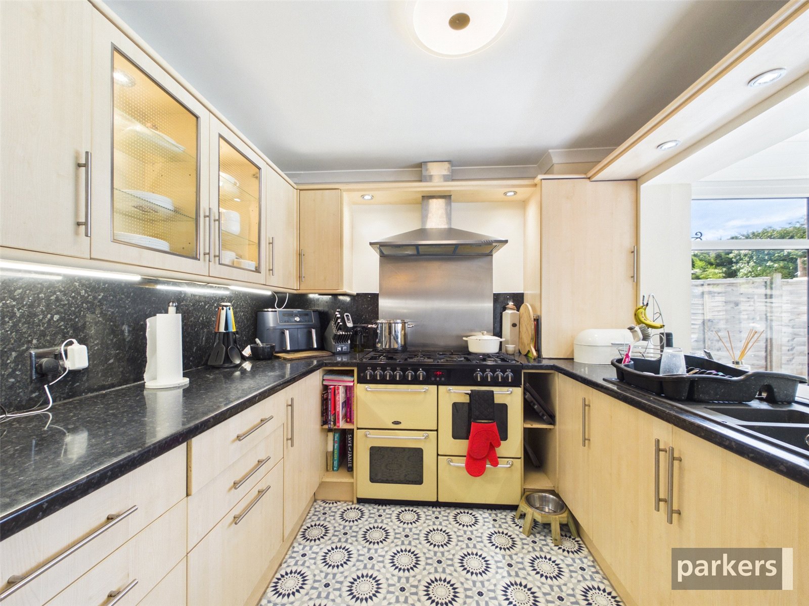 4 bedroom House for sale in Woodley, Reading, Berkshire