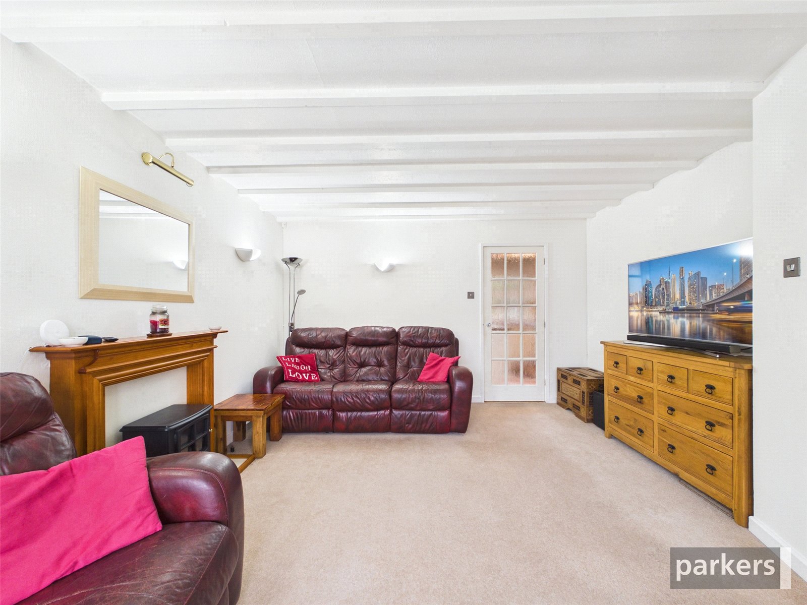 4 bedroom House for sale in Woodley, Berkshire