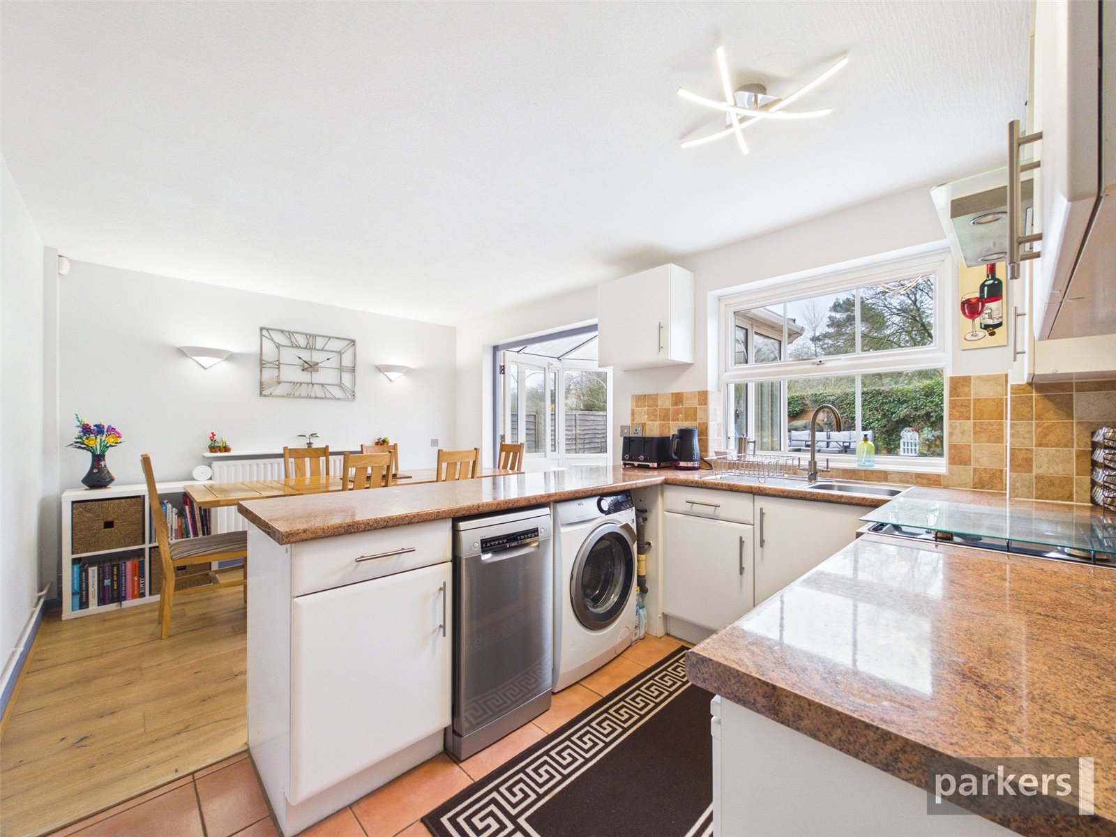 4 bedroom House for sale in Woodley, Berkshire
