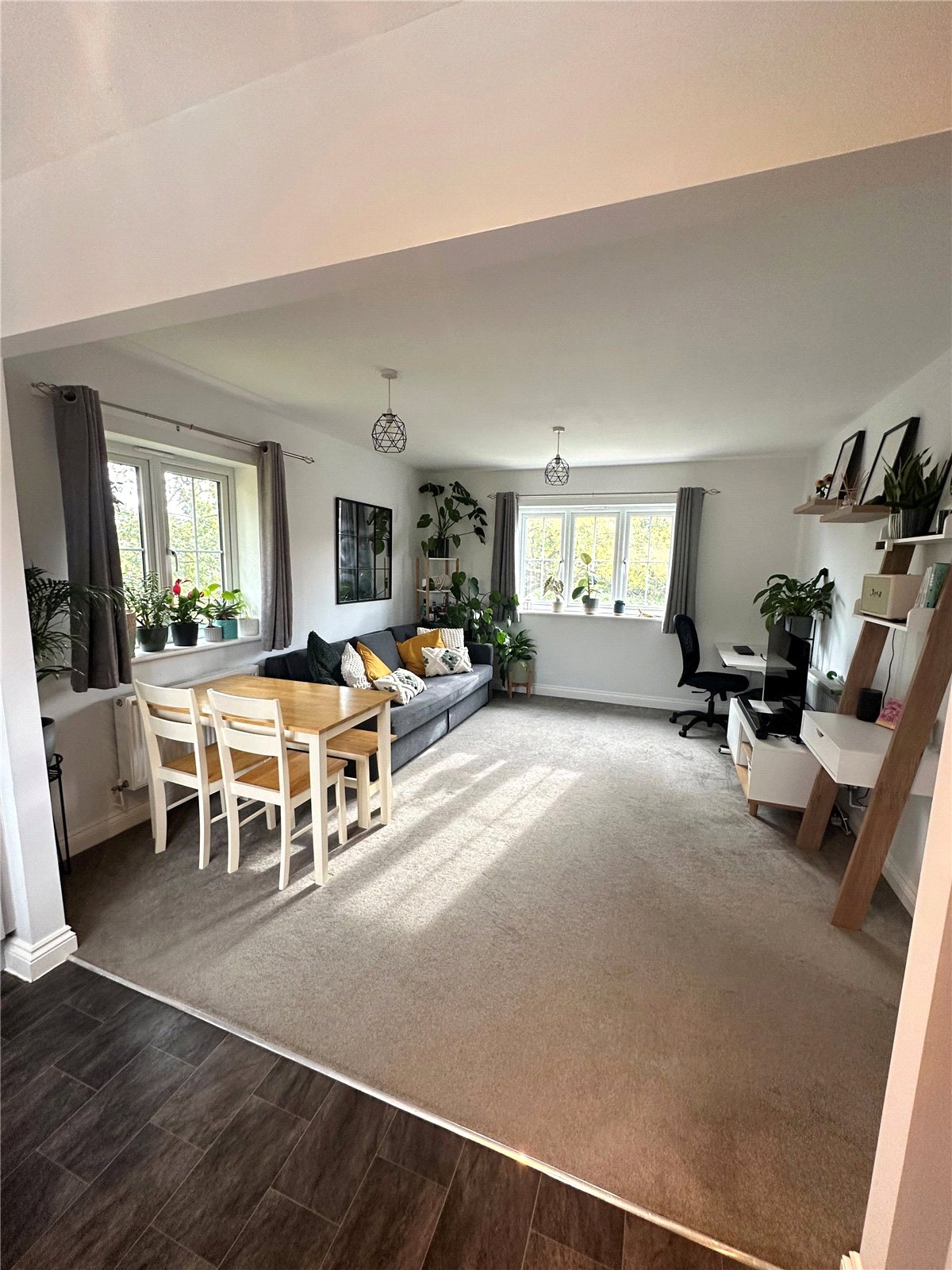 1 bedroom Flat for sale in Winnersh, Wokingham, Berkshire