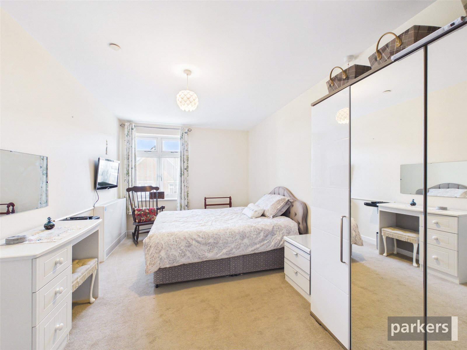 2 bedroom Flat for sale in Earley, Reading, Berkshire