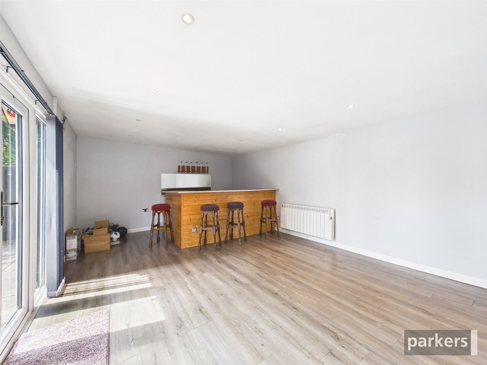 4 bedroom House for sale in Woodley, Reading, Berkshire