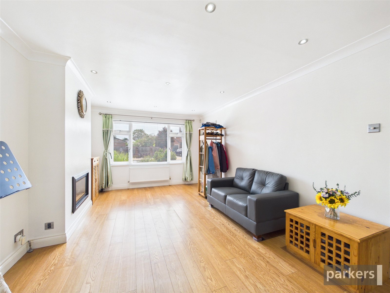 4 bedroom House for sale in Woodley, Reading, Berkshire